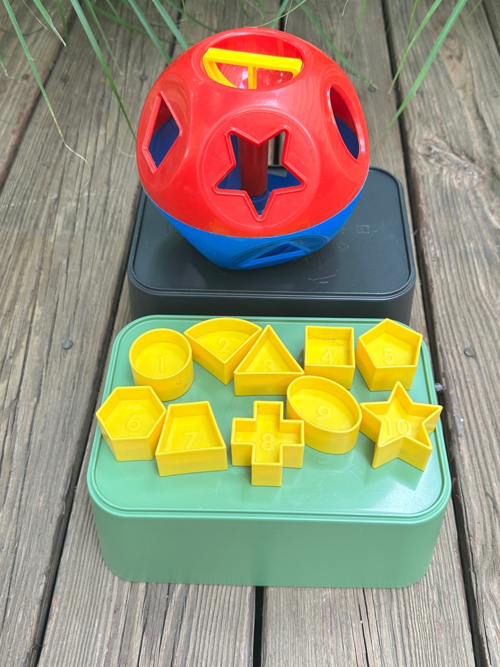 Vintage Tupperware Shape-O-Ball Educational Toy Including All Ten Blocks
